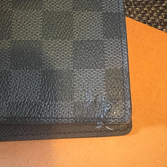 Louis Vuitton brazza wallet - Picture 9 of 11